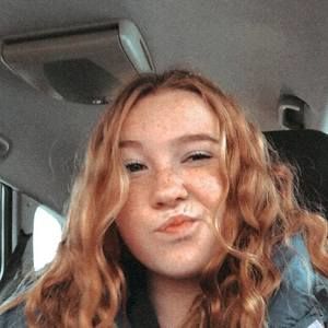 Meet your Posher, Michaela